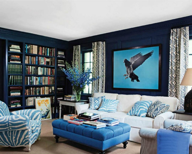 bold-blue-living-room