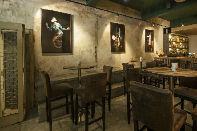 Cool-bars-in-Singapore-that-you-must-visit-Immigrants-Gastrobar