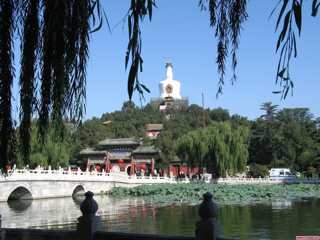 Top-15-attractions-in-Beijing-Beihai-Park-Asian-Interior-Design