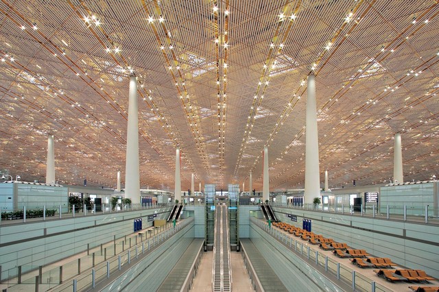 Beijing-Airport-The-World's-Largest-Airport-Building-Asian-Interior-Design
