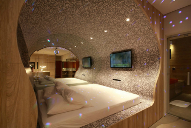 Futuristic-Bedroom-Design-Ideas3